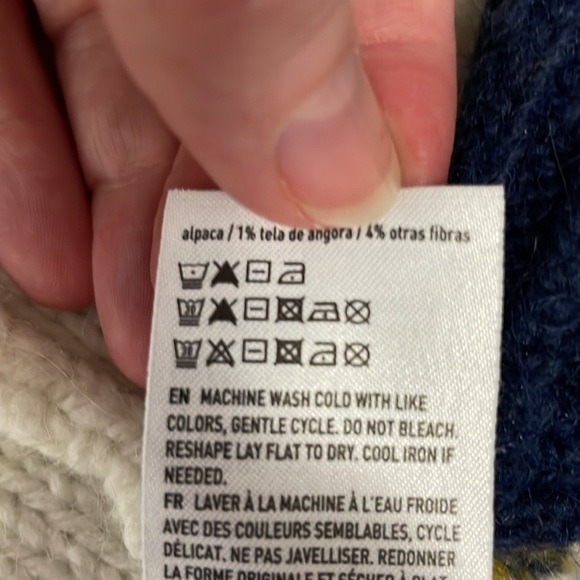 American Eagle Argyle Chunky Knit Cardigan Size: Small Petite - Picture 8 of 10